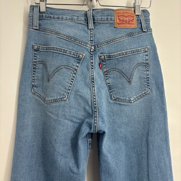 LEVIS Ribcage Bell flare denim Jeans high Rise Bell bottom light wash Sz 30 - Picture 7 of 14